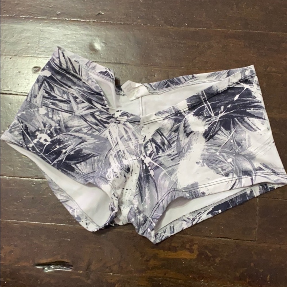 Medium size grata design bottoms | Pole Dance